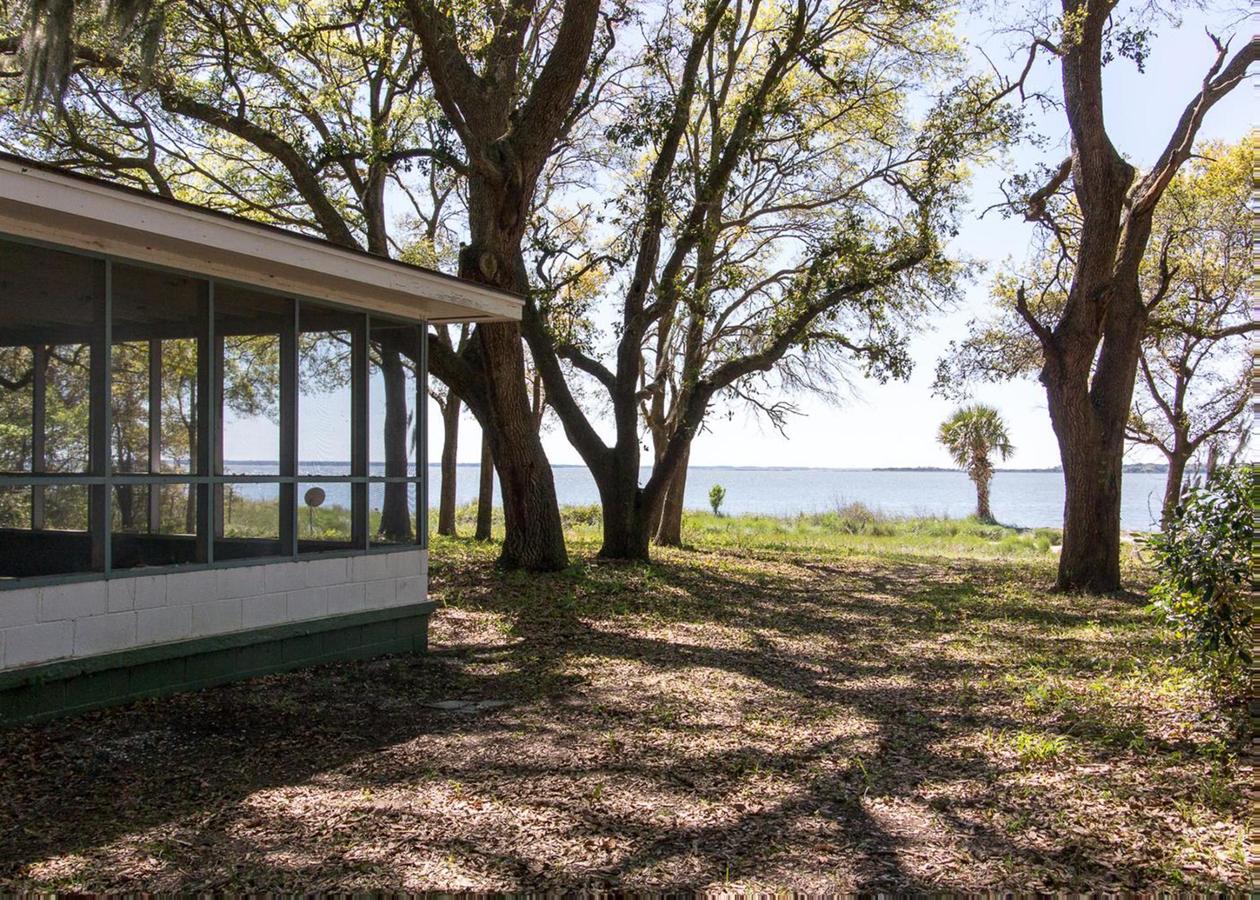 Coastal Cravings On St. Helena Island - thumb 0