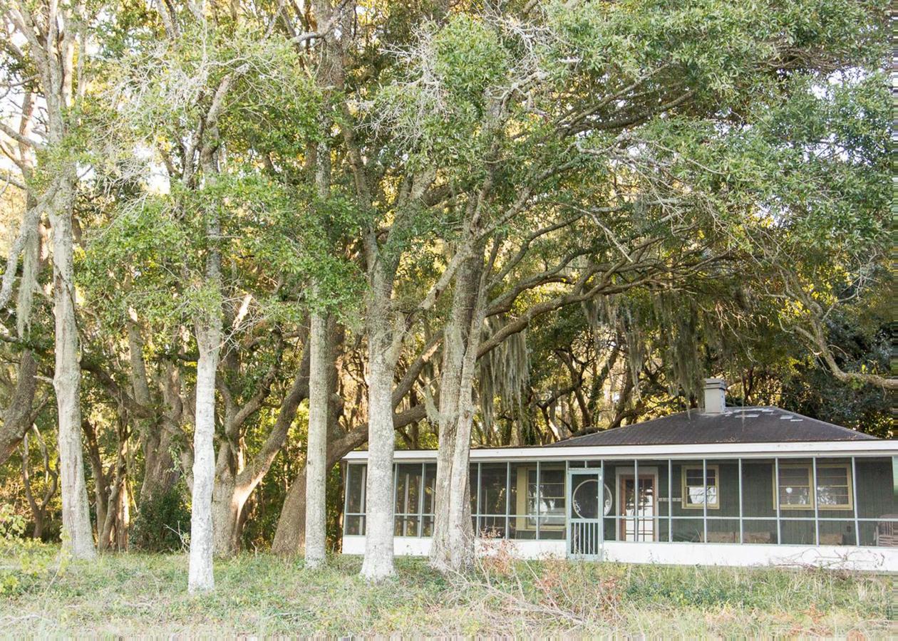Coastal Cravings On St. Helena Island - thumb 9