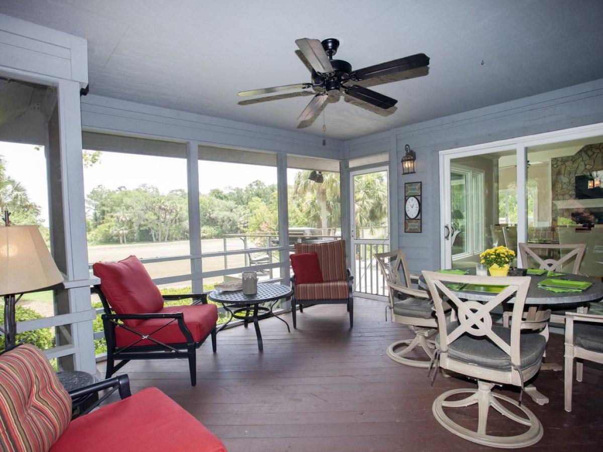 129 Turnberry Drive - thumb 1