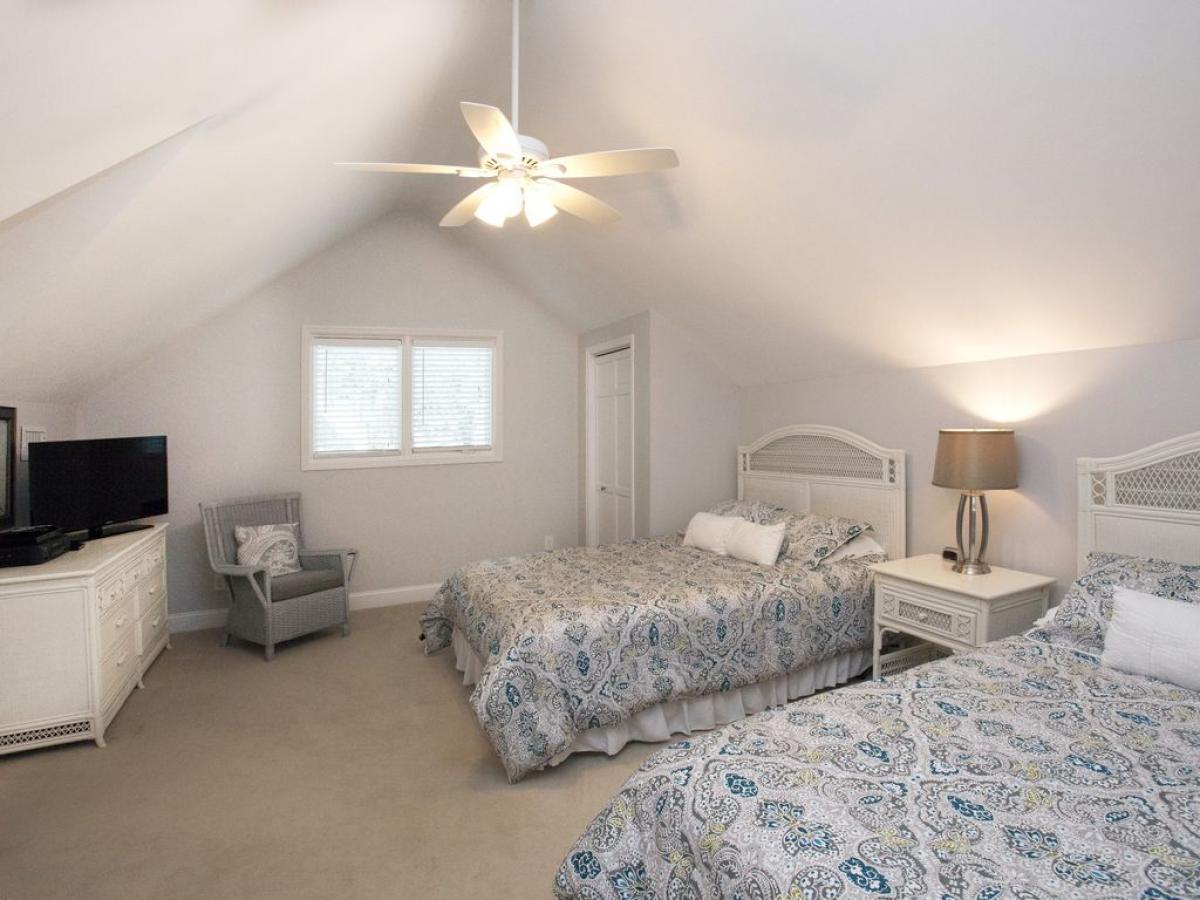 129 Turnberry Drive - thumb 20