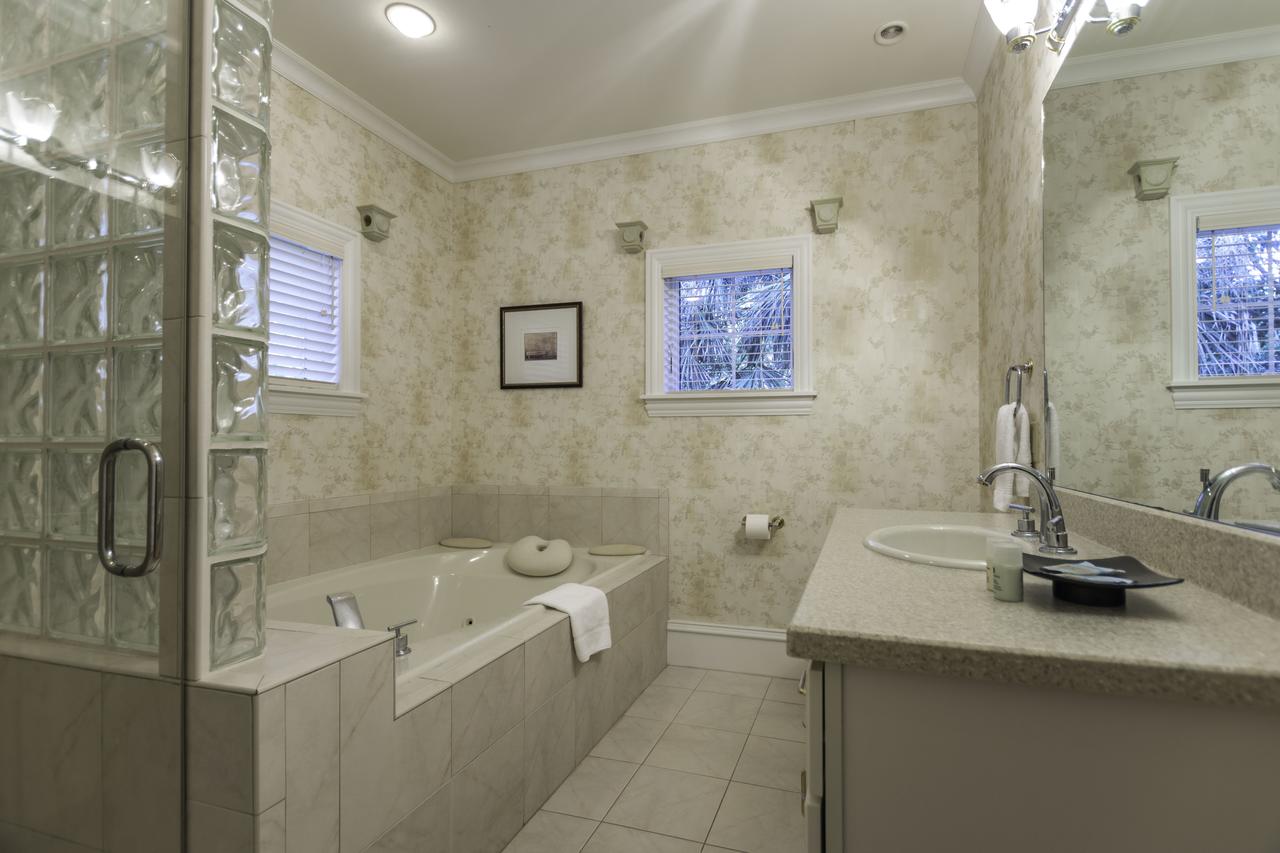 340 Low Oak Woods Road - thumb 21