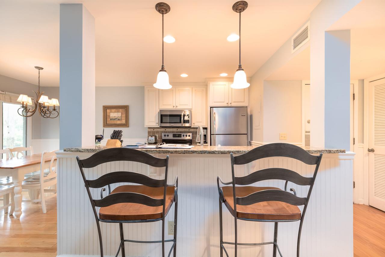 4791 Tennis Club Villa - thumb 5