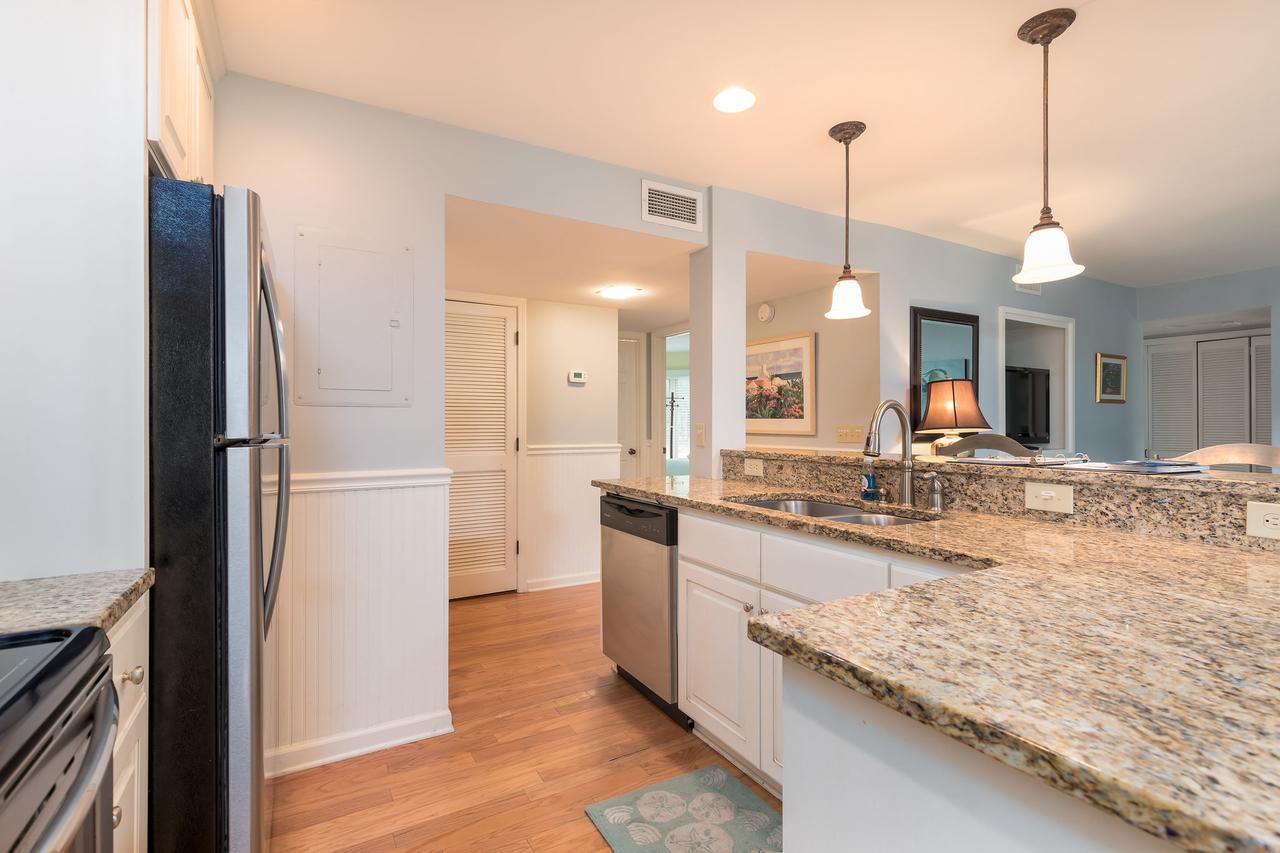 4791 Tennis Club Villa - thumb 6