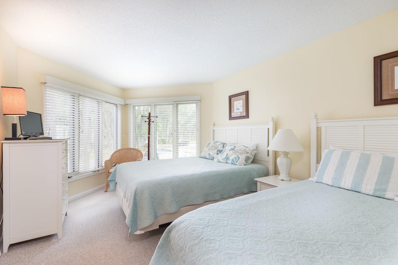 4791 Tennis Club Villa - thumb 1