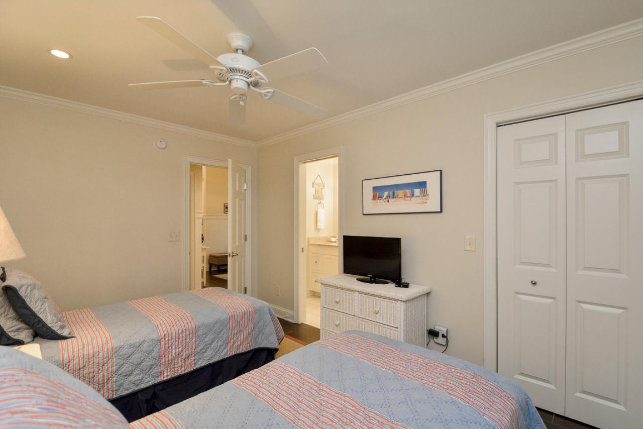 23 Greensward Road - thumb 20