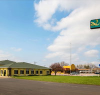 Quality Inn Mitchell - Orlando Tourists