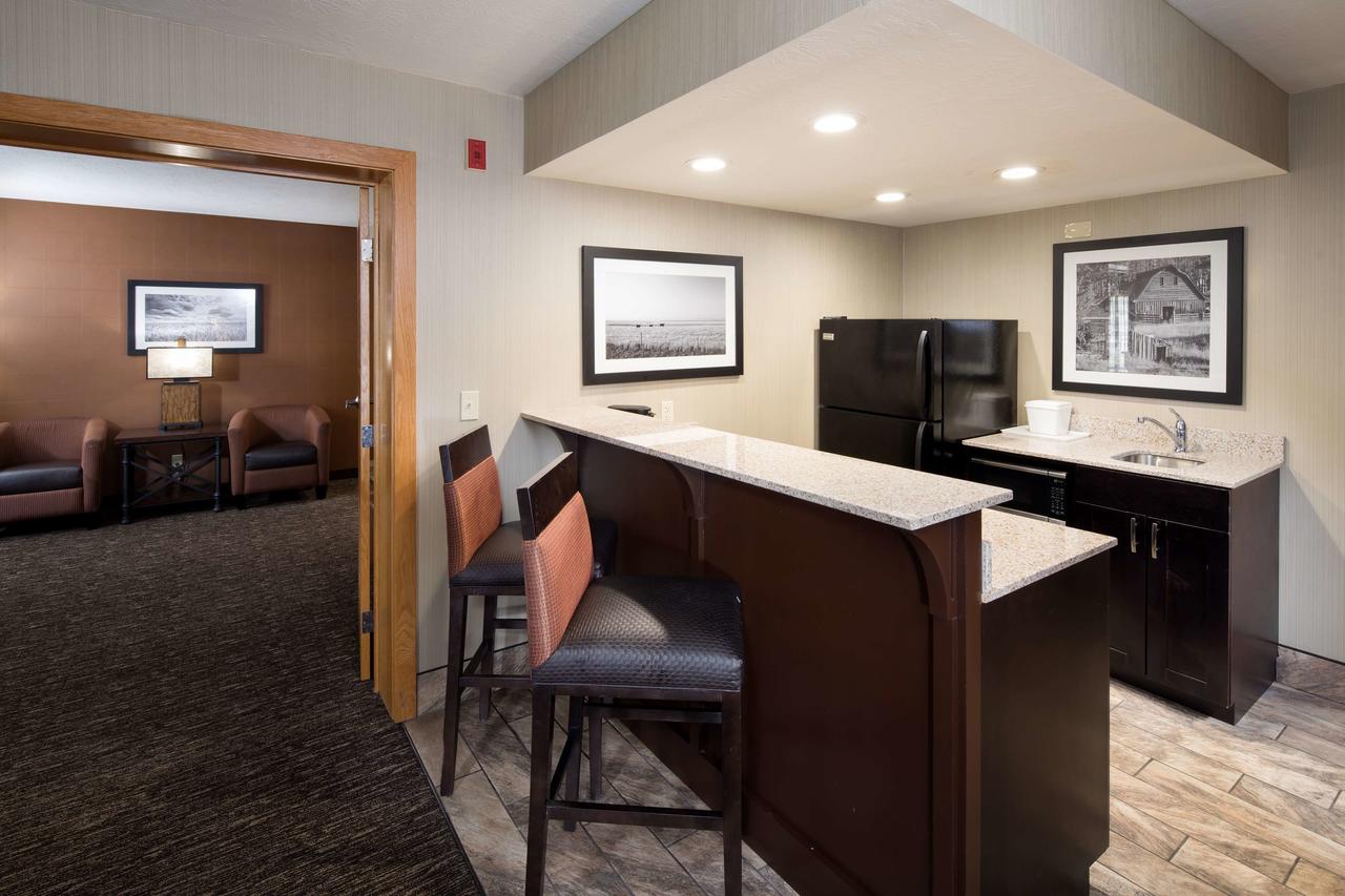 Best Western Ramkota Hotel - thumb 34