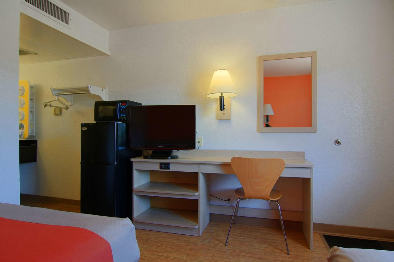 Motel 6 Rapid City - thumb 43
