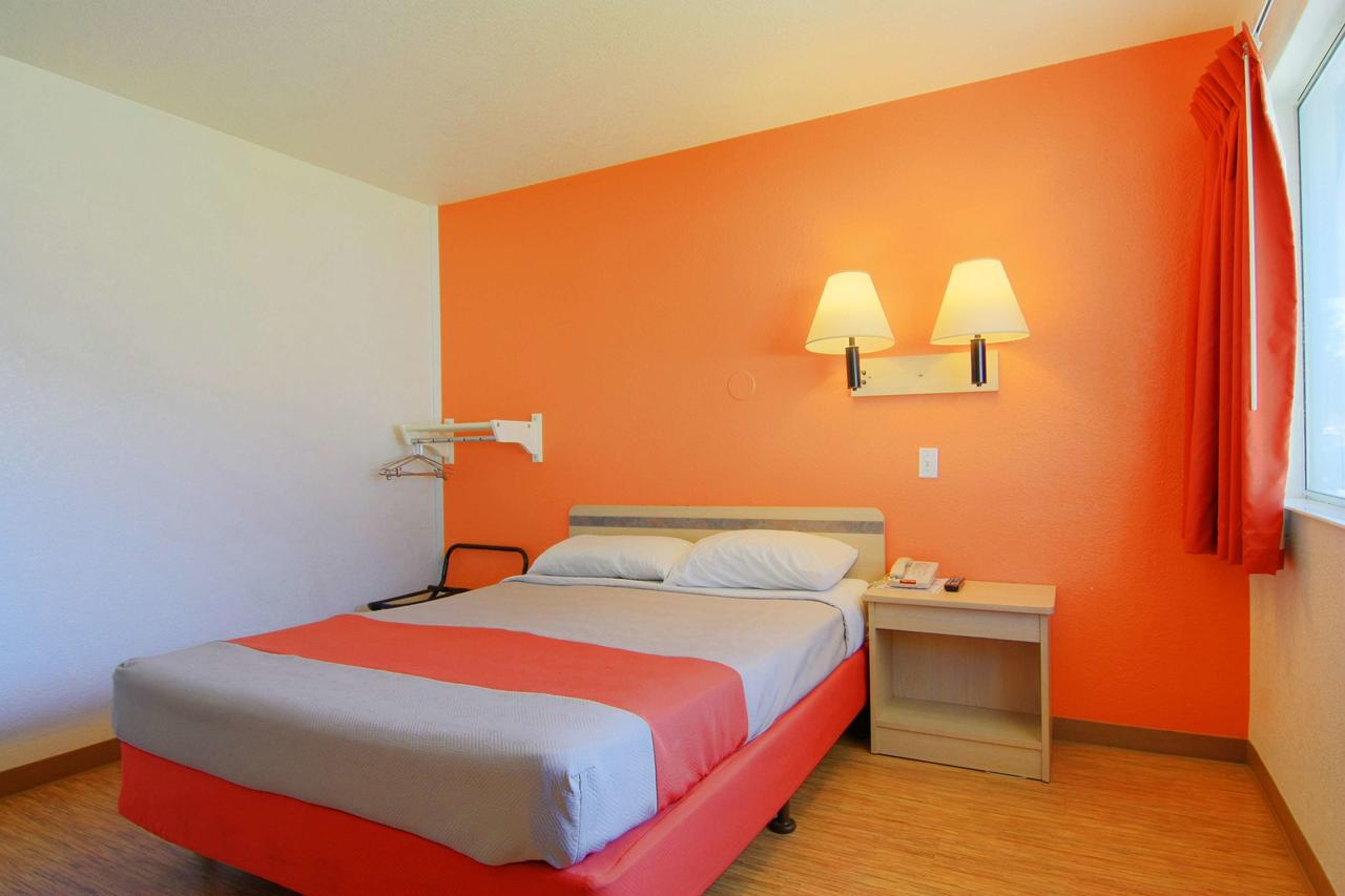 Motel 6 Rapid City - thumb 37