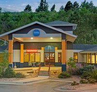 Travelodge by Wyndham Rapid City - Orlando Tourists