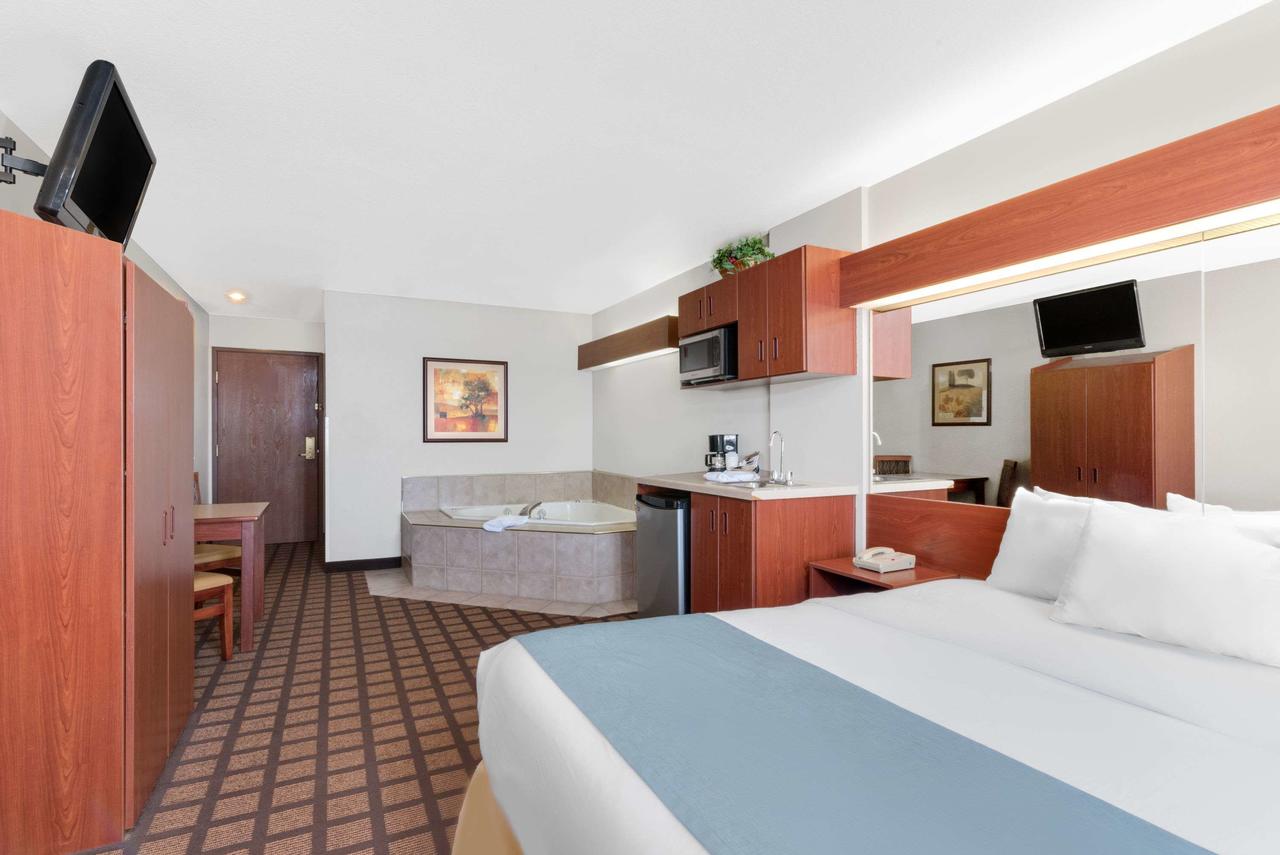 Microtel Inn & Suites By Wyndham Rapid City - thumb 39