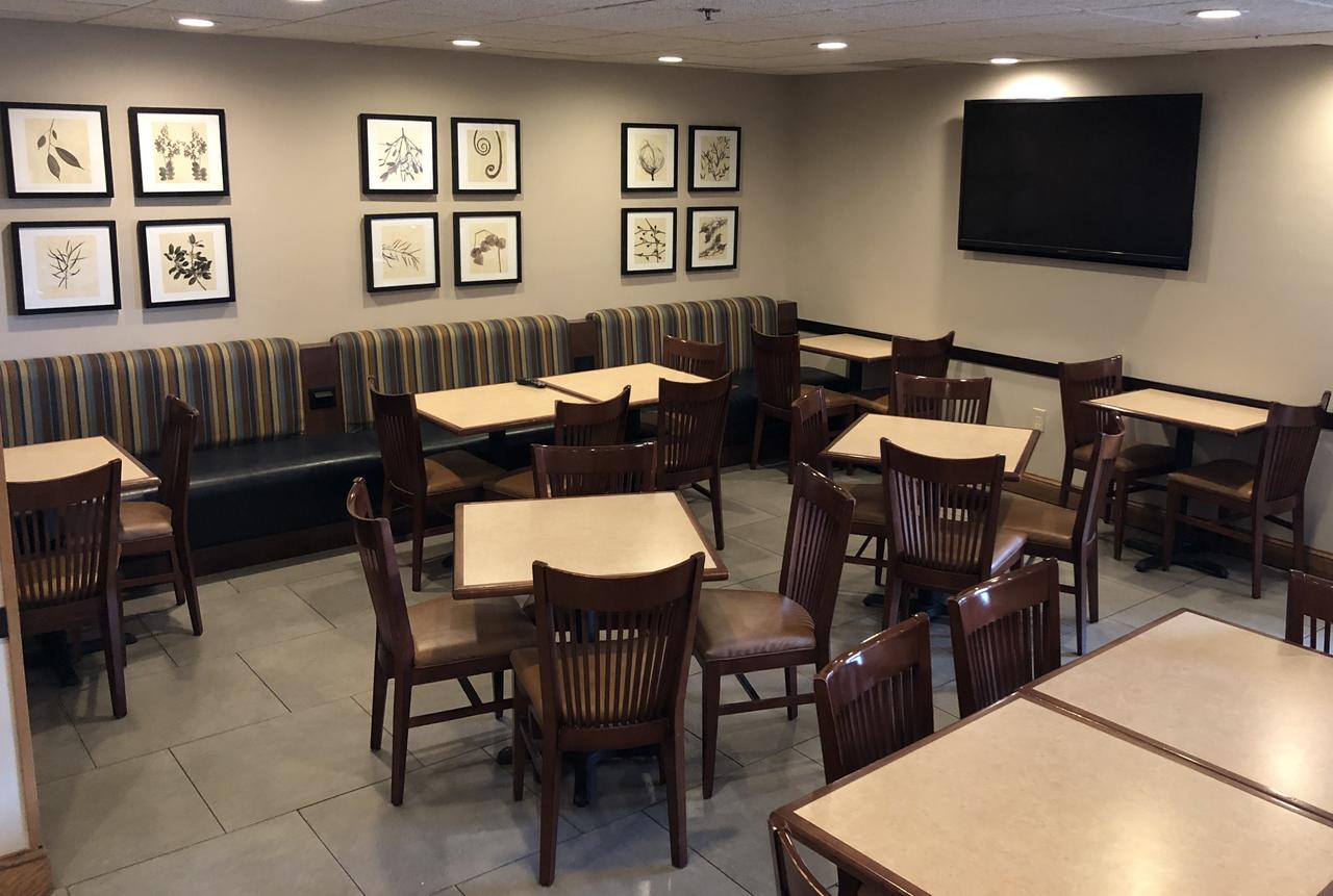 Country Inn & Suites By Radisson, Rapid City, SD - thumb 9