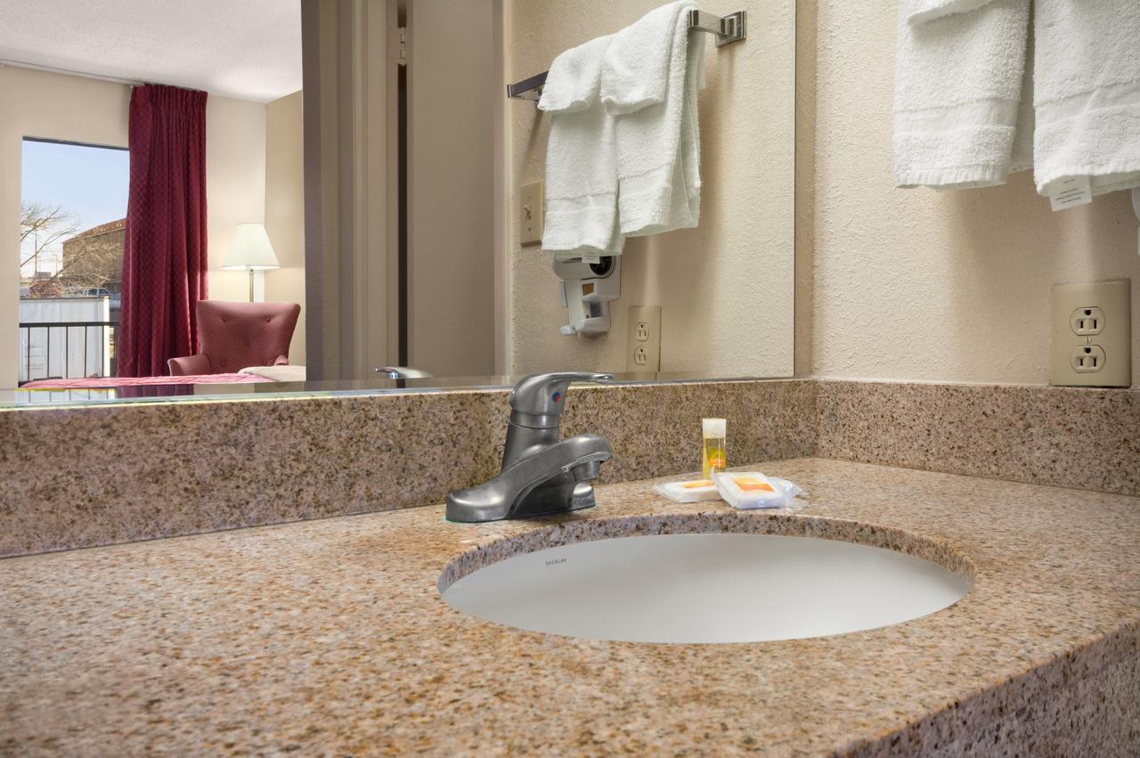 Days Inn By Wyndham Cookeville - thumb 17