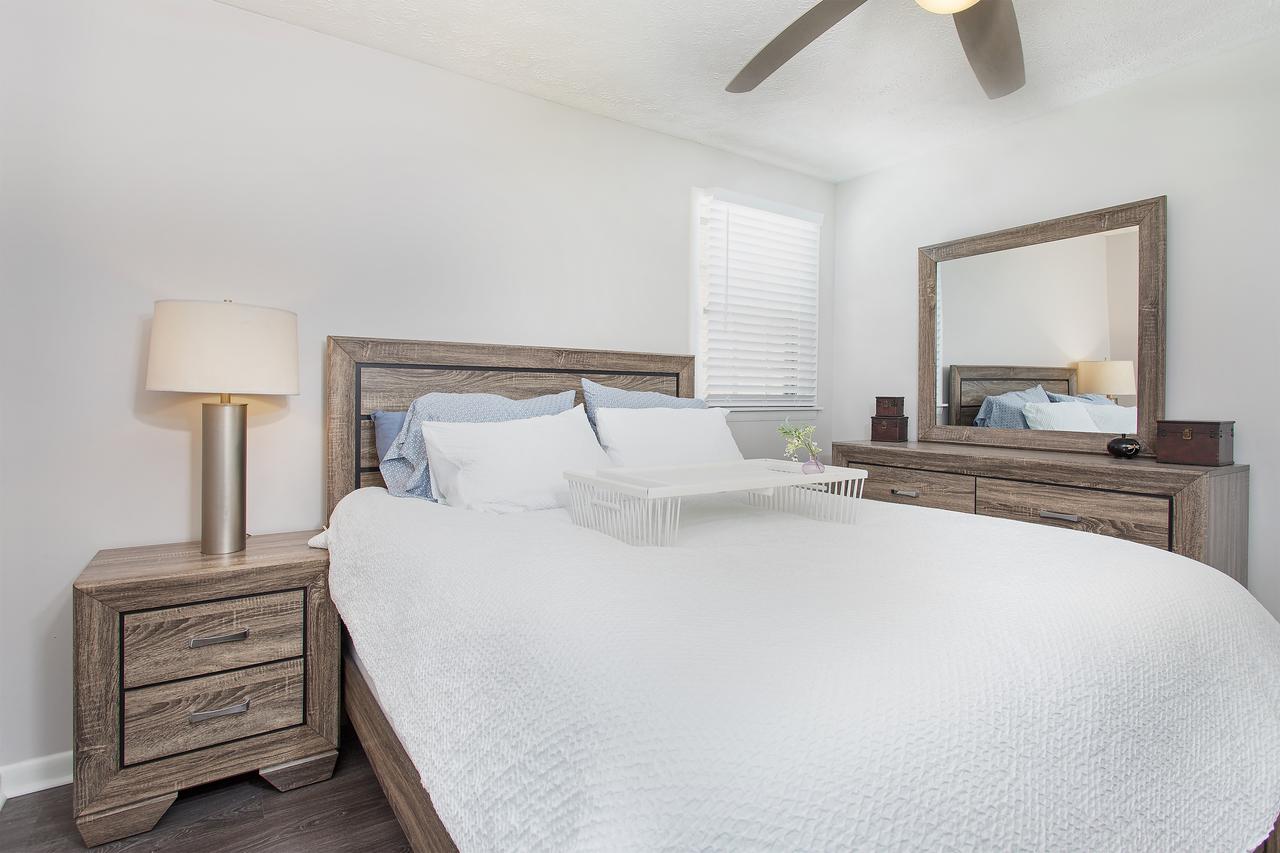 12 South/Melrose Cottage Oasis - thumb 12