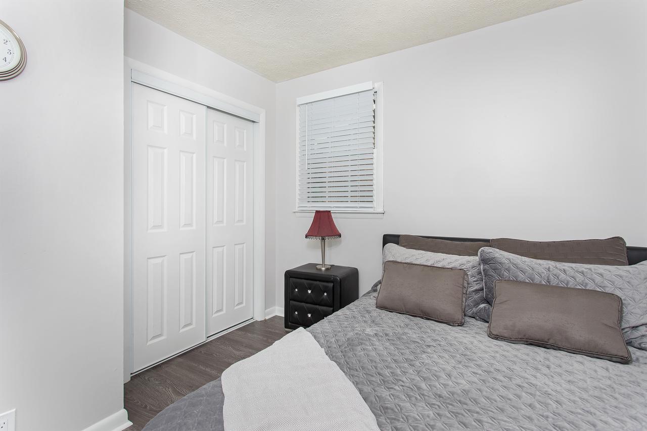 12 South/Melrose Cottage Oasis - thumb 18