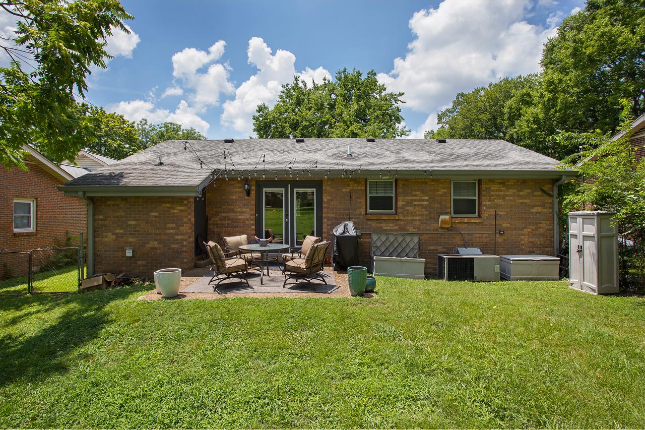 12 South/Melrose Cottage Oasis - thumb 21