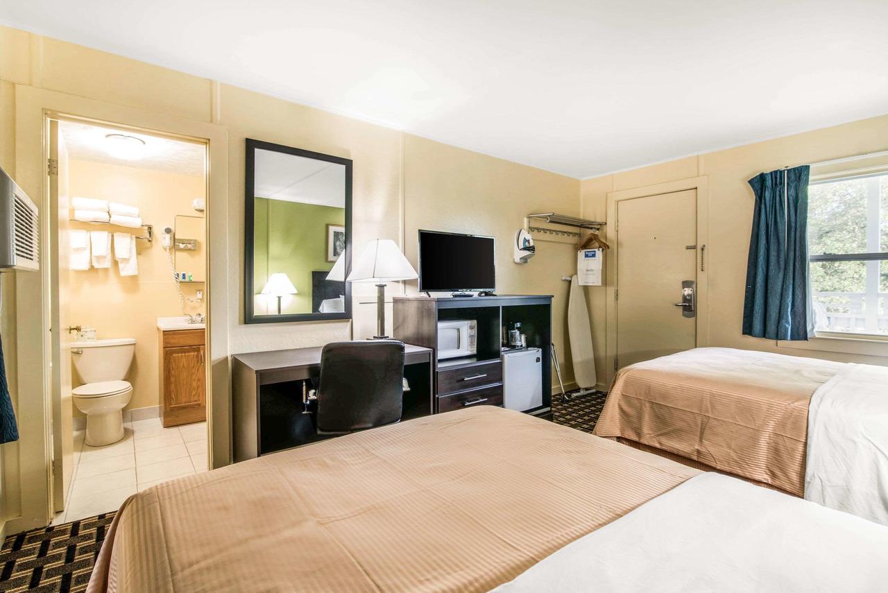 Rodeway Inn Rutland - thumb 18