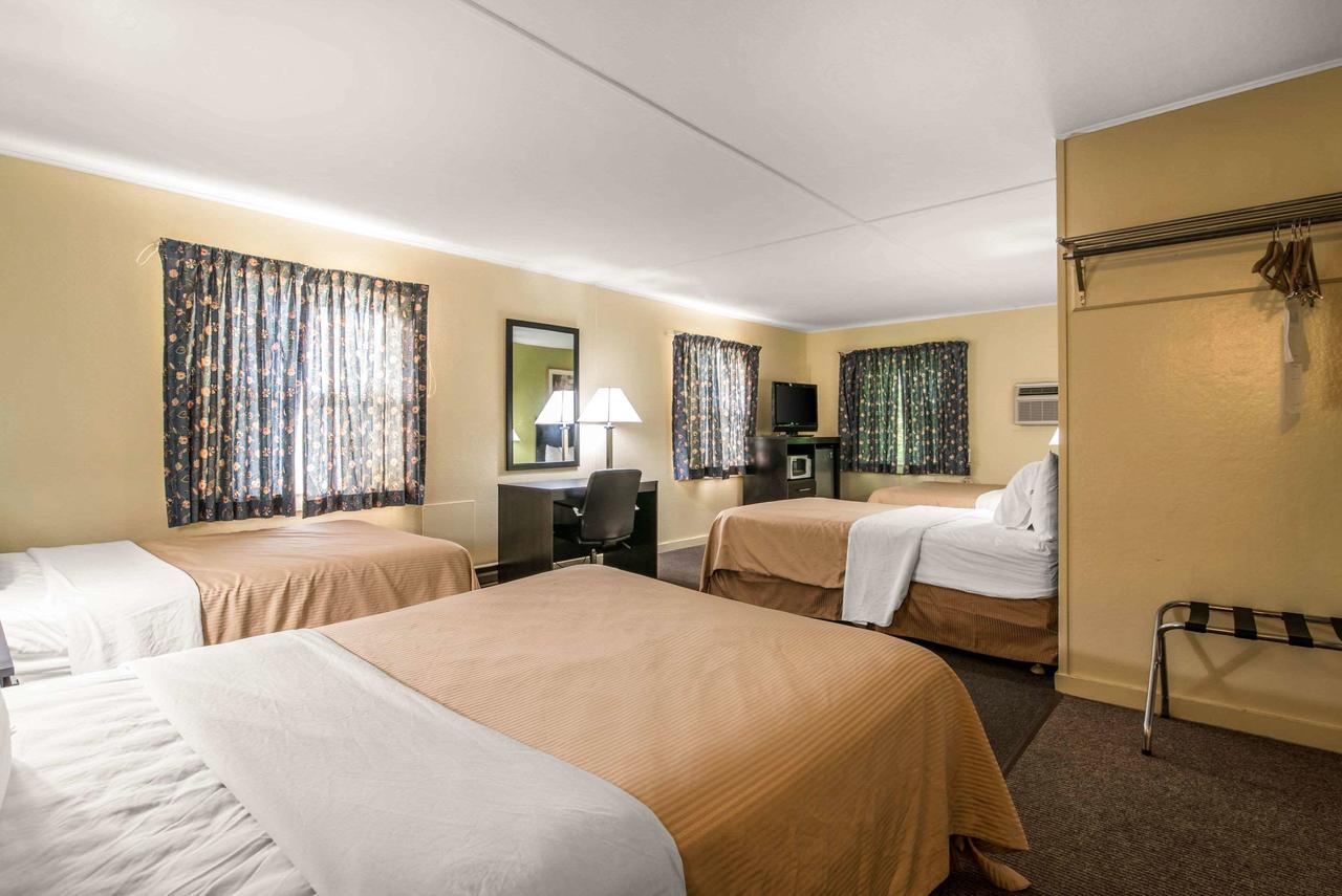 Rodeway Inn Rutland - thumb 22