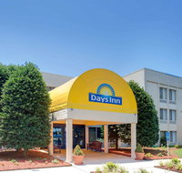Days Inn by Wyndham Newport News City Center Oyster Point - Orlando Tourists