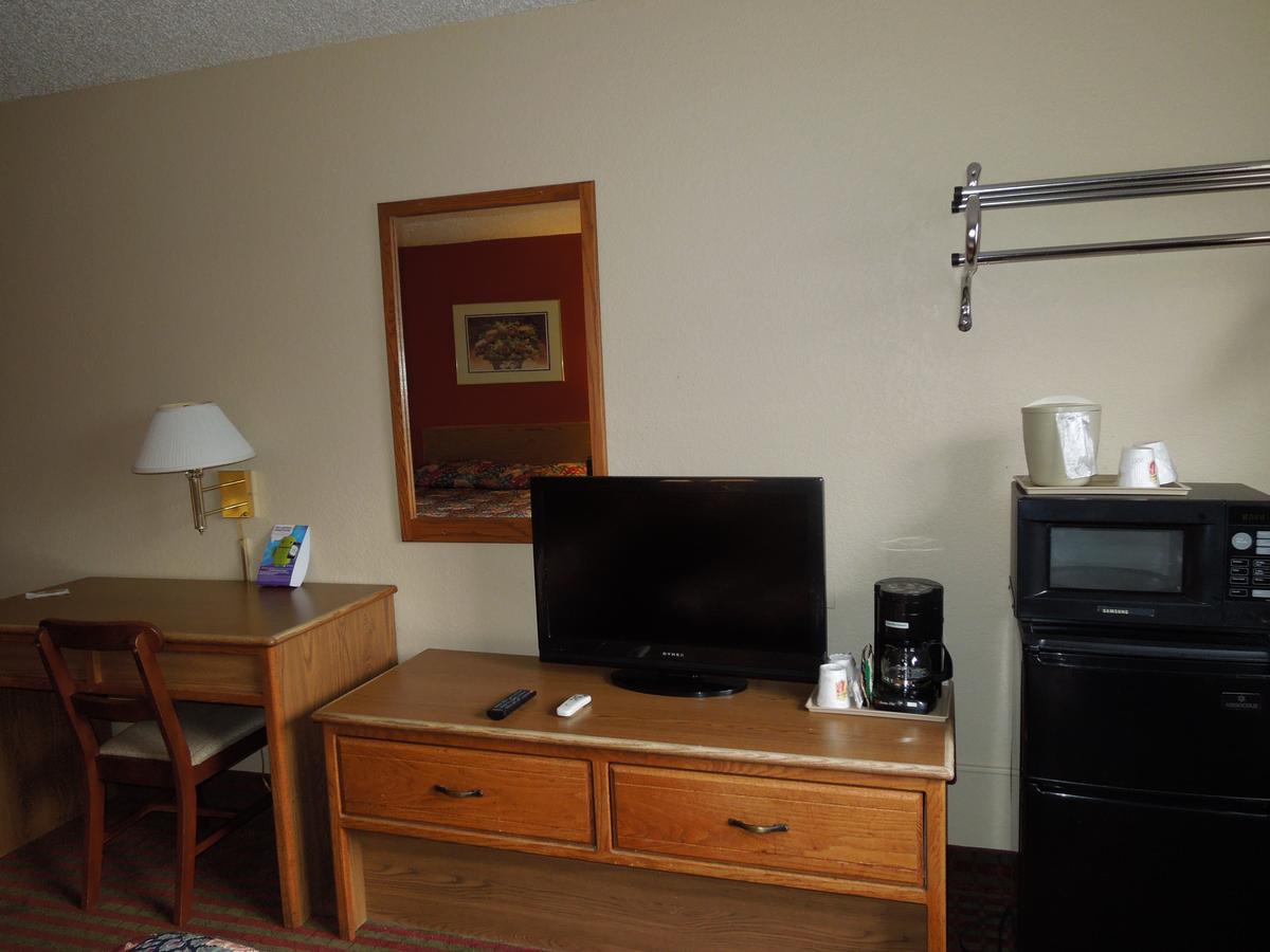 Super 8 By Wyndham Harrisonburg - thumb 17
