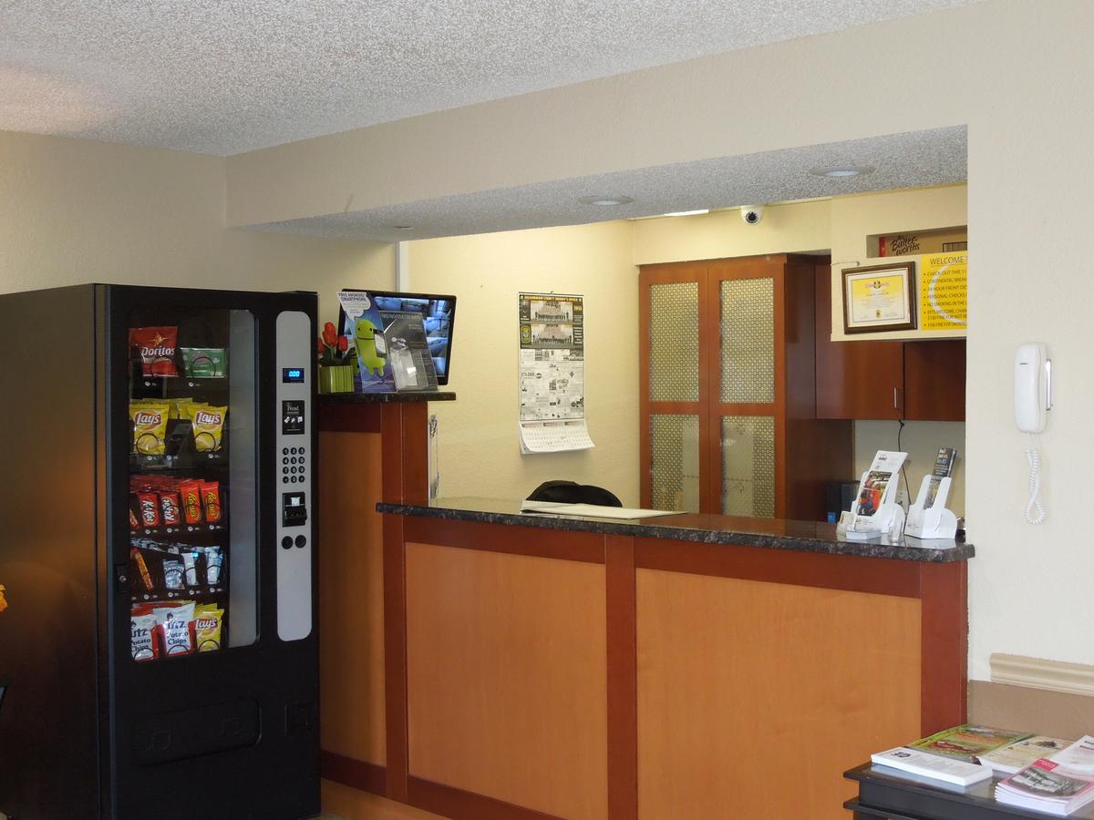 Super 8 By Wyndham Harrisonburg - thumb 14