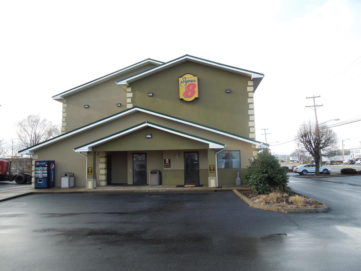 Super 8 By Wyndham Harrisonburg - thumb 1