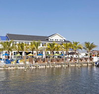 Fairfield Inn & Suites by Marriott Chincoteague Island Waterfront - Orlando Tourists