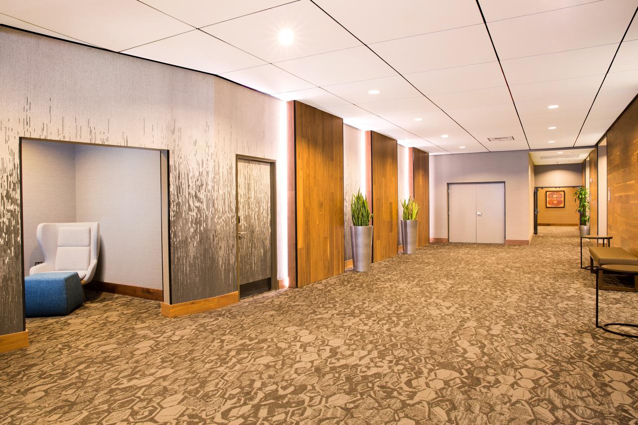 Courtyard By Marriott Seattle Bellevue/Downtown - thumb 3
