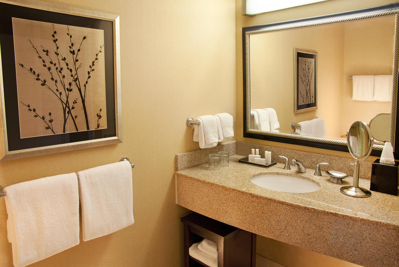 Courtyard By Marriott Seattle Bellevue/Downtown - thumb 11