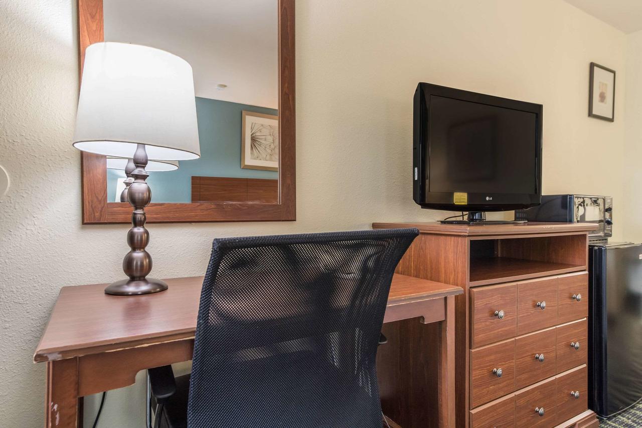 Quality Inn Bellevue - thumb 7