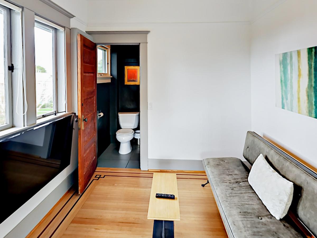 2402 9th Ave W Duplex Duplex - thumb 6