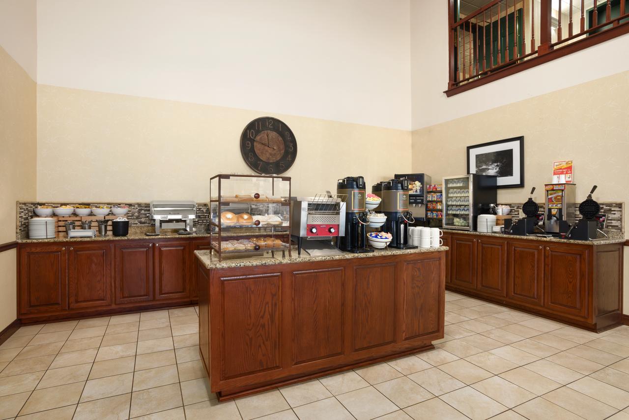 Country Inn & Suites By Radisson, Beckley, WV - thumb 12