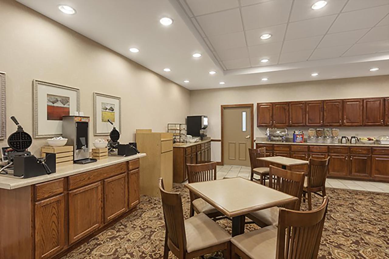 Country Inn & Suites By Radisson, Princeton, WV - thumb 14
