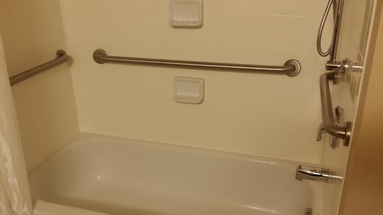 Country Inn & Suites By Radisson, Princeton, WV - thumb 34