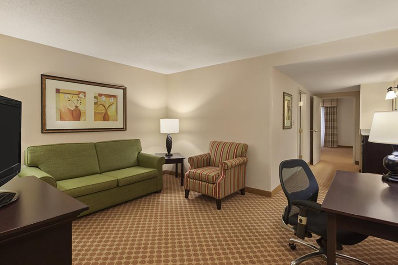 Country Inn & Suites By Radisson, Princeton, WV - thumb 8