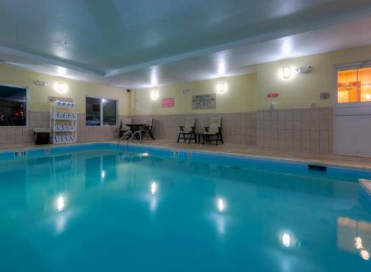 Country Inn & Suites By Radisson, Princeton, WV - thumb 28