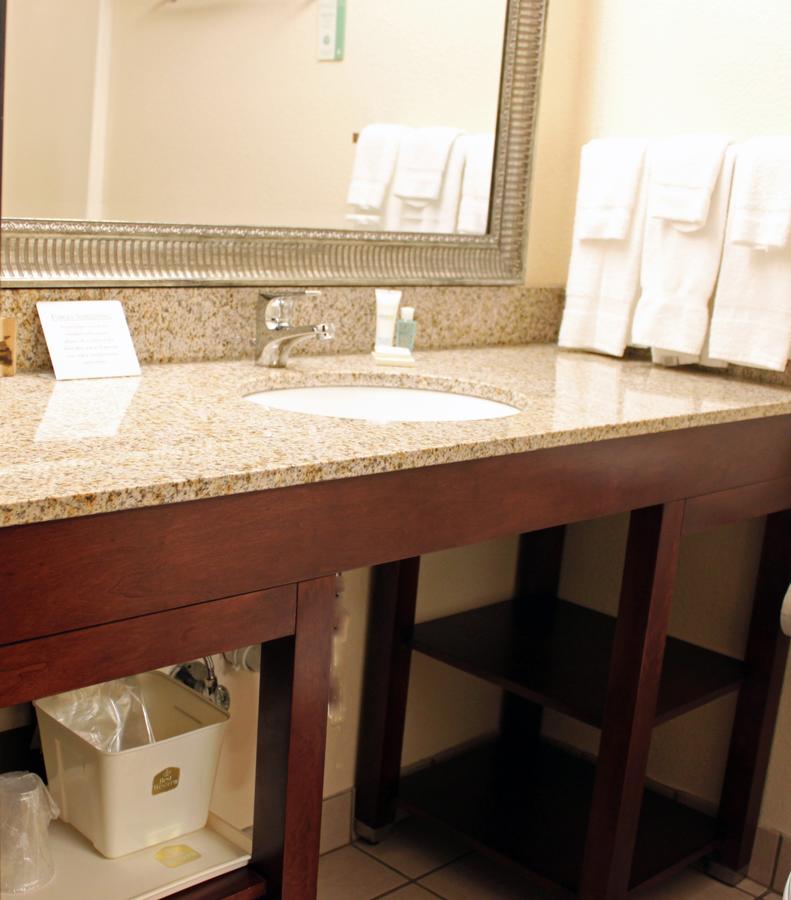 Best Western Huntington Mall Inn - thumb 18