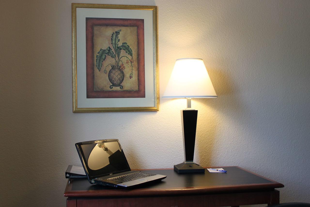 Best Western Huntington Mall Inn - thumb 9