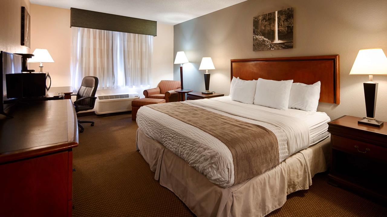 Best Western Huntington Mall Inn - thumb 22