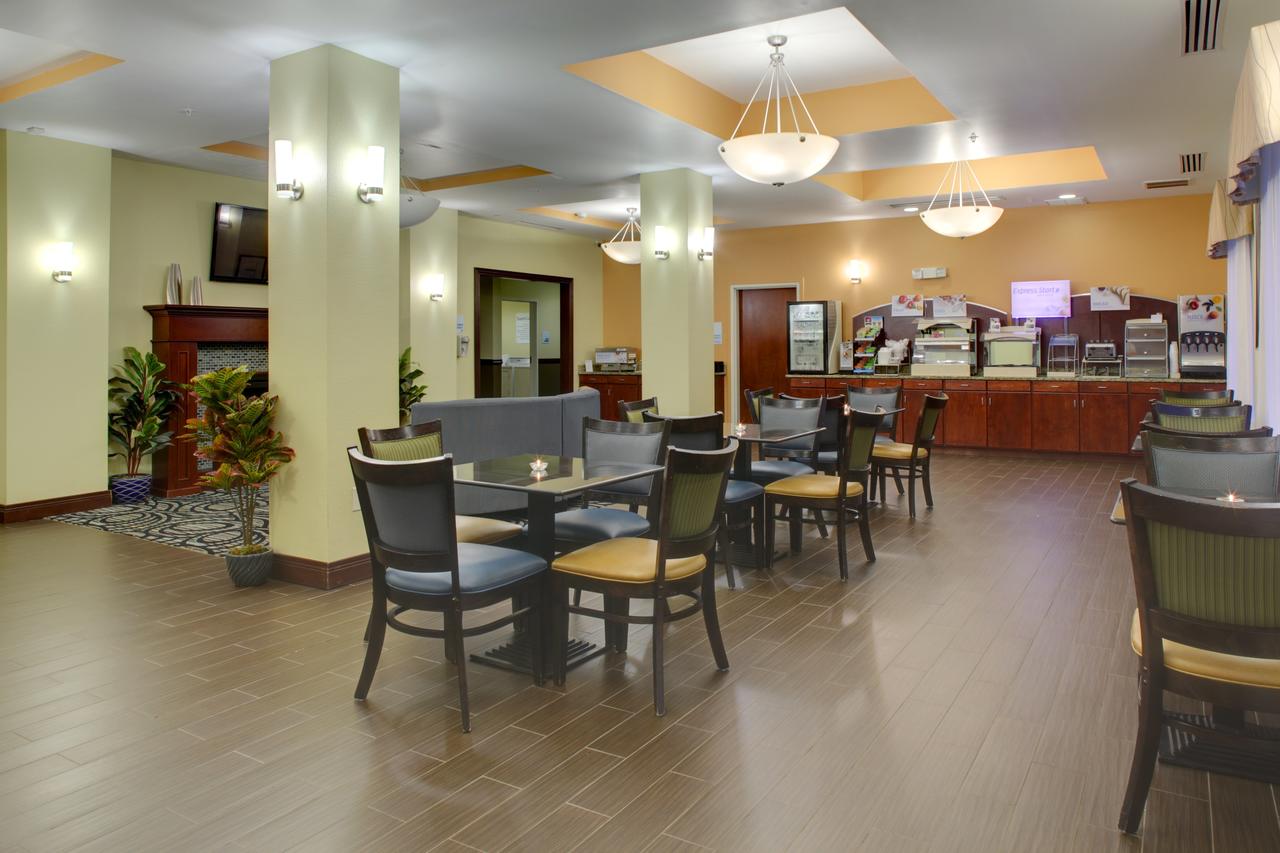 Holiday Inn Express & Suites Cross Lanes - thumb 21