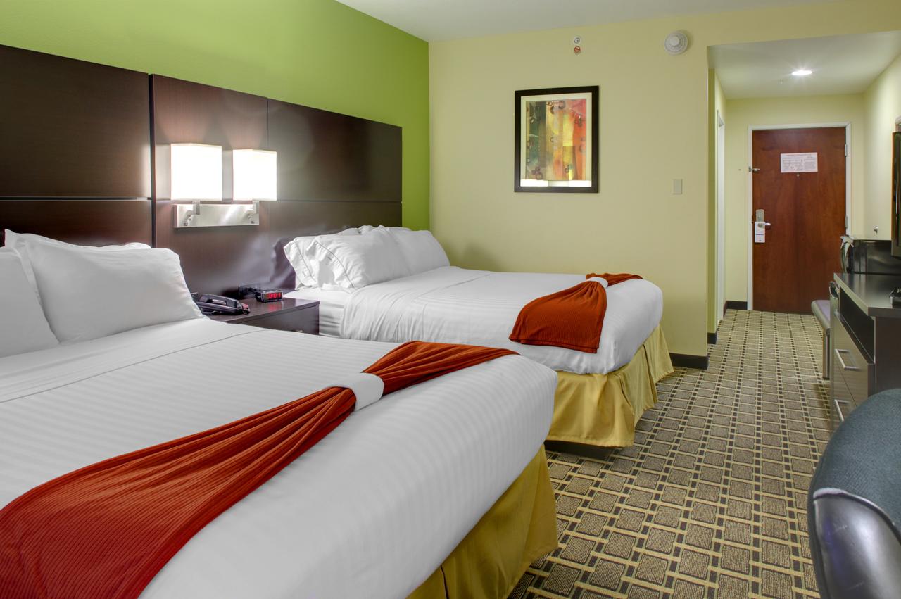 Holiday Inn Express & Suites Cross Lanes - thumb 3