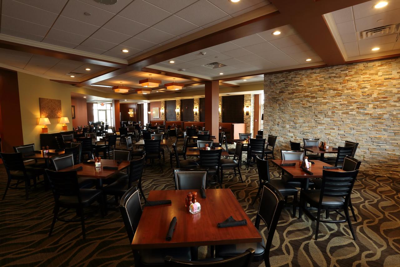 Holiday Inn Morgantown-University Area - thumb 10