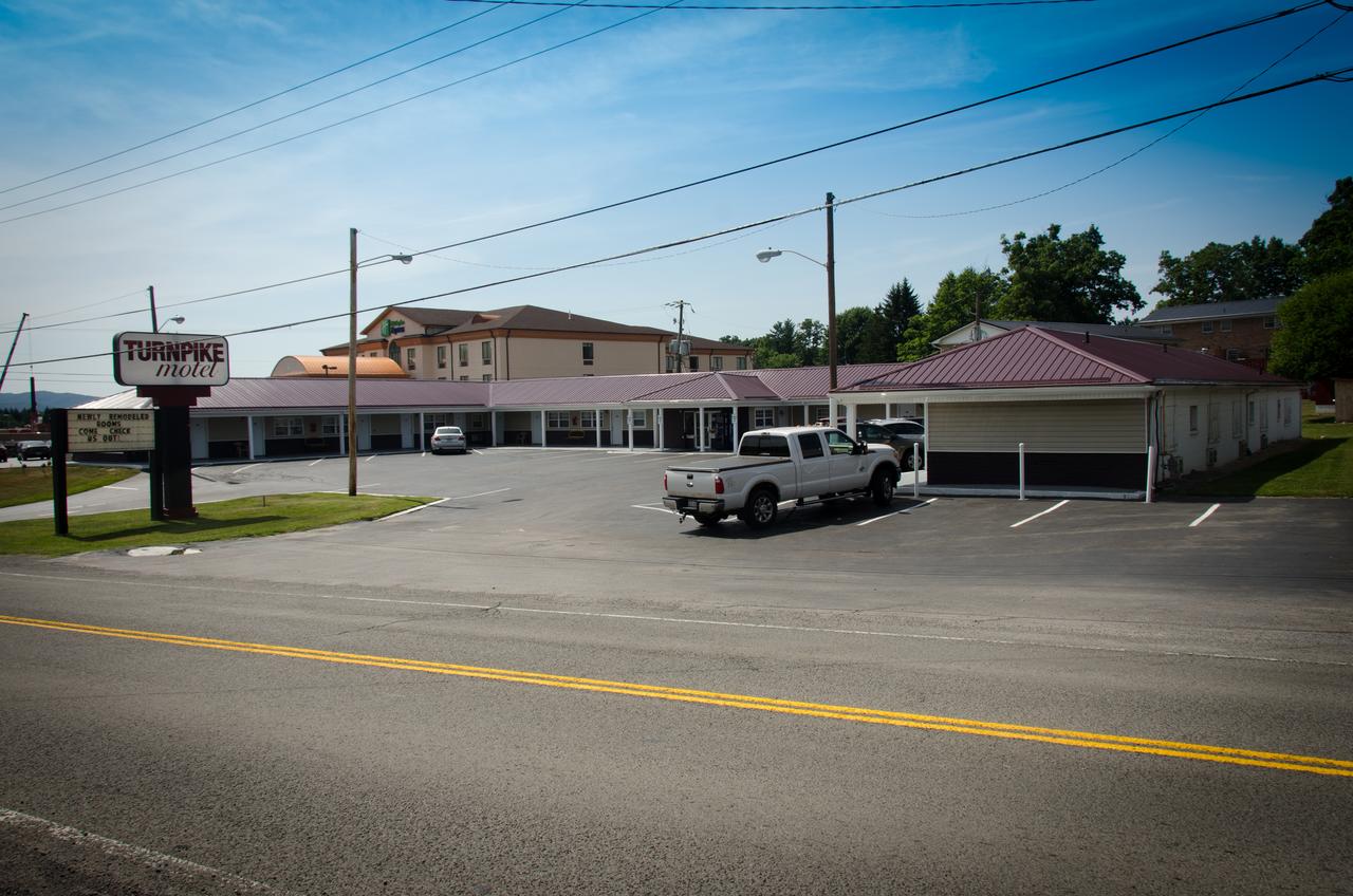 Turnpike Motel - thumb 7