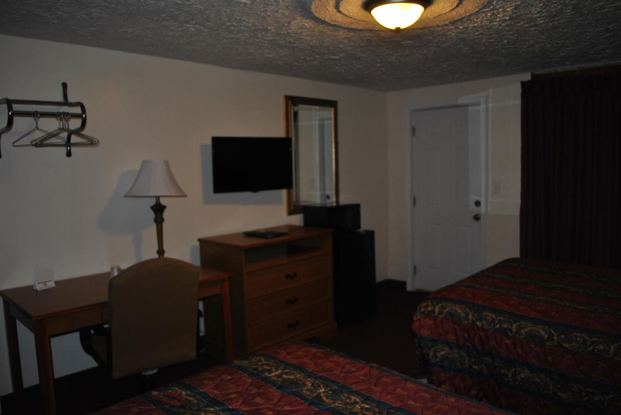 Turnpike Motel - thumb 6