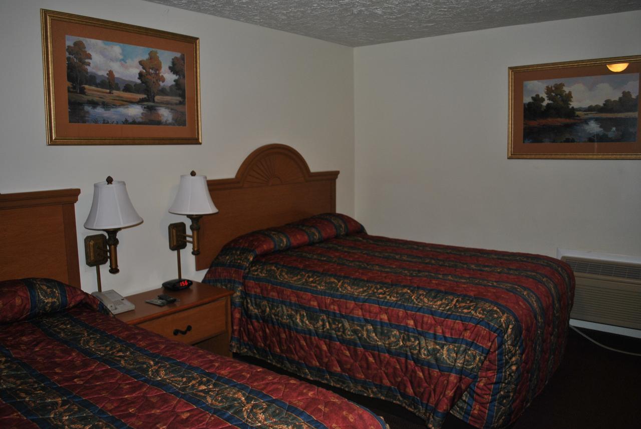 Turnpike Motel - thumb 10