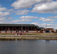 Beartooth Inn - Orlando Tourists