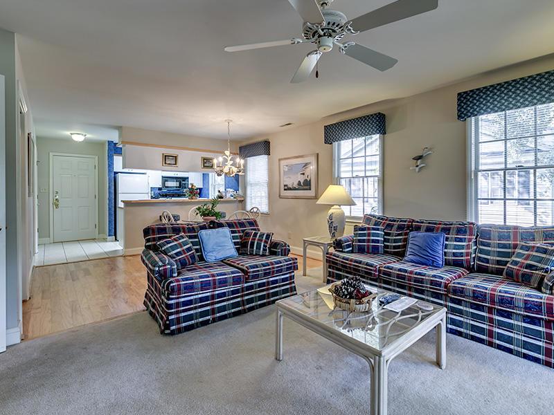 200-3 Stillwood Drive Condo - thumb 3