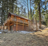 'Reed Cabin' with Deck - 3 Miles to Ski Cloudcroft - Orlando Tourists