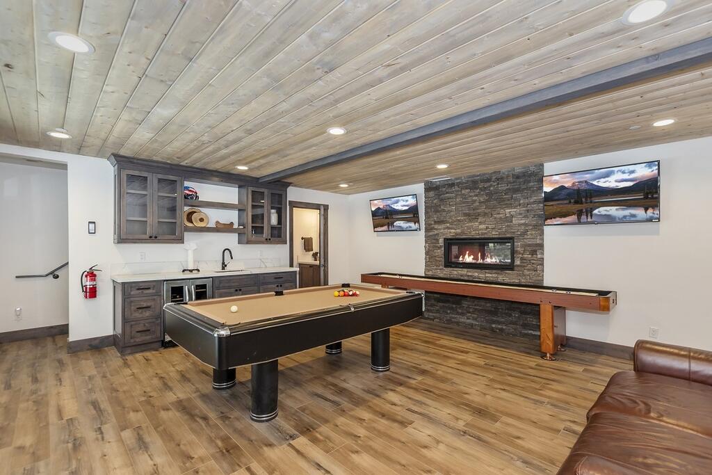 001 Living The Dream Cabin - thumb 1