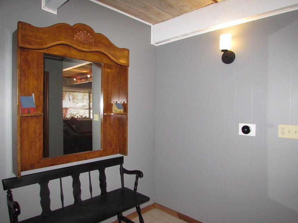 058 Pinewood Inn Cabin - thumb 2